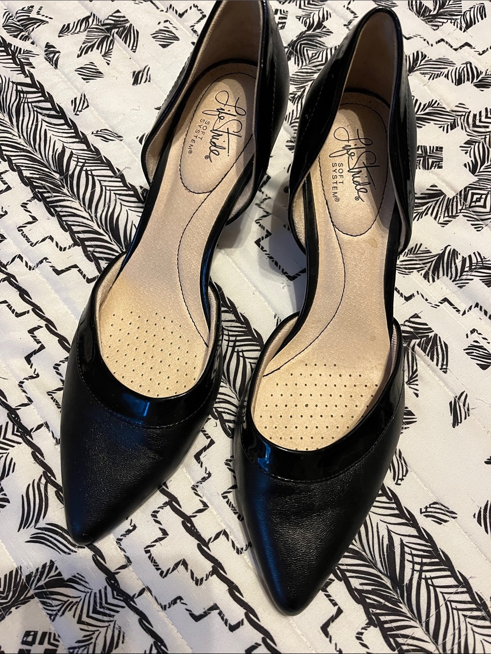 Life Stride Heels Size 9.5